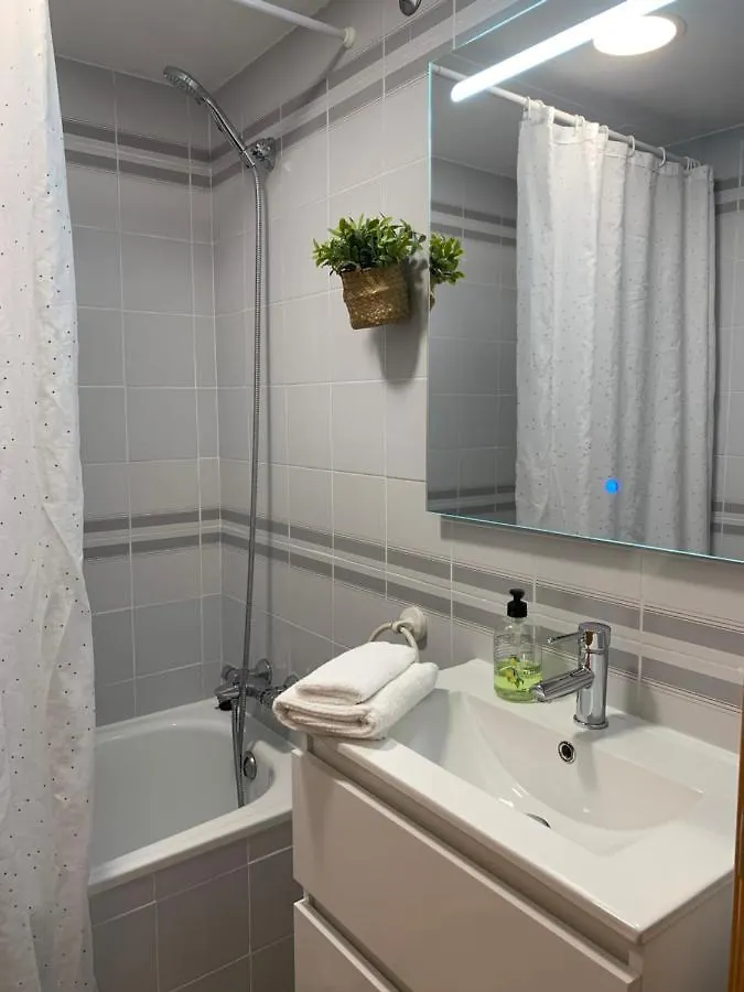 Apartamento Con Vistas Al Mar - Wifi - Aire Acondicionado Empuriabrava Apartment