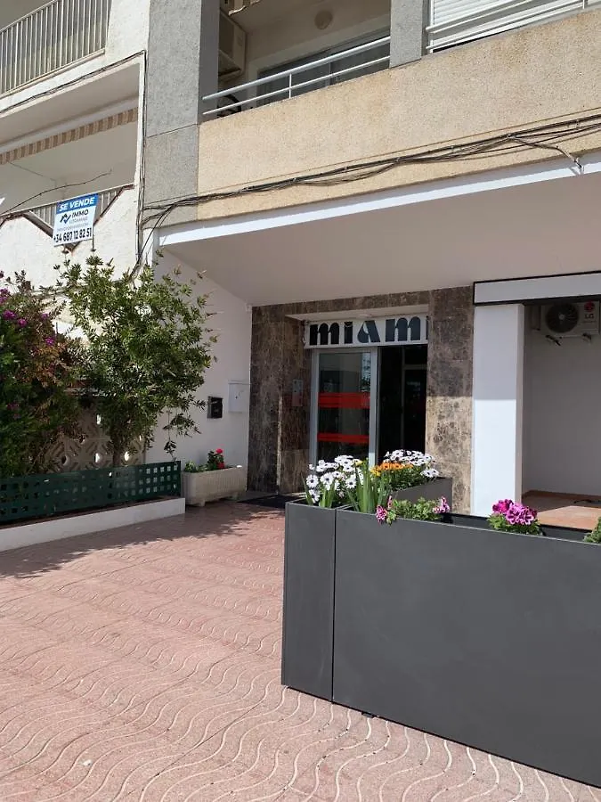 Apartamento Con Vistas Al Mar - WIFI - Aire Acondicionado Ampuriabrava